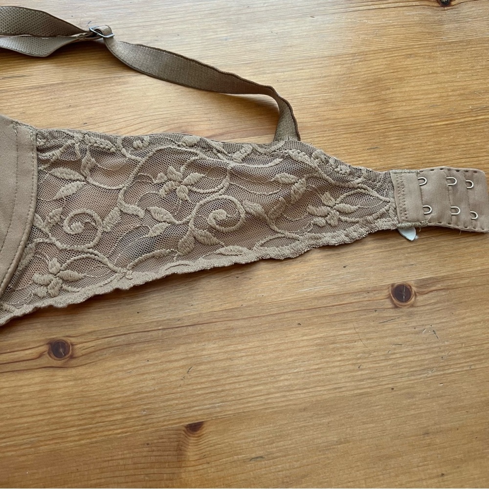 Wacoal Bra 34D Tan Taupe Lace Underwire Lined‎ Adjustable Straps Back Closure - Picture 4 of 10